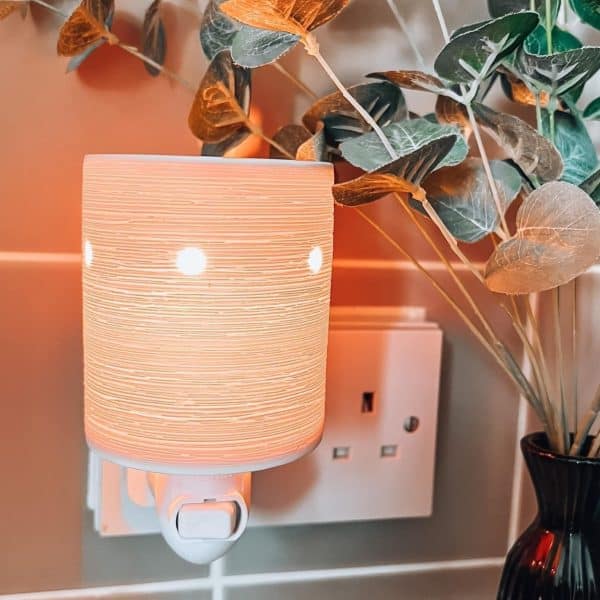 Shop The Scentsy Sale With Up To 60% OFF Warmers & Wax