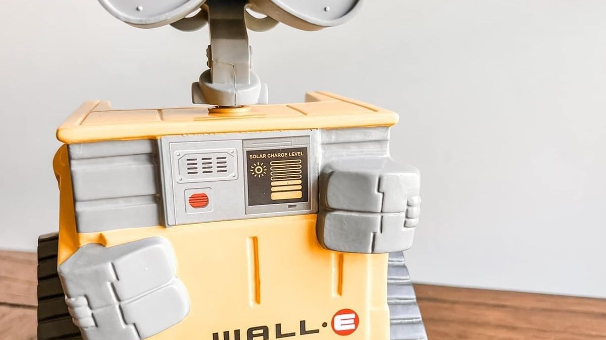 Wall-E Scentsy offers Warmer