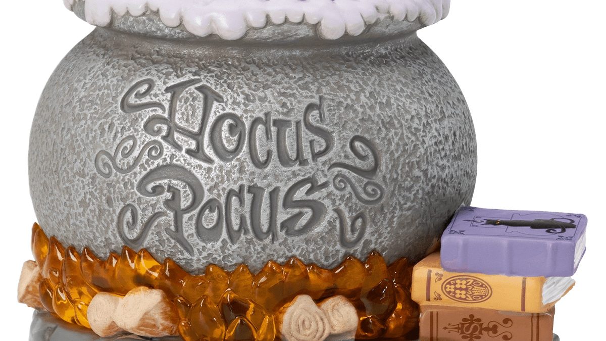 Hocus Pocus Scentsy Warmer WITH outlet Wax Melt