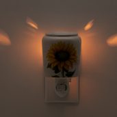 Sunflower Scentsy Plugin Mini Warmer Dark Setting