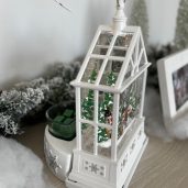 SNOWonderful Limited-Edition Holiday Scentsy Warmer Styled 1