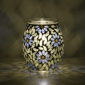 Periwinkle Petals Scentsy Warmer Dark Setting